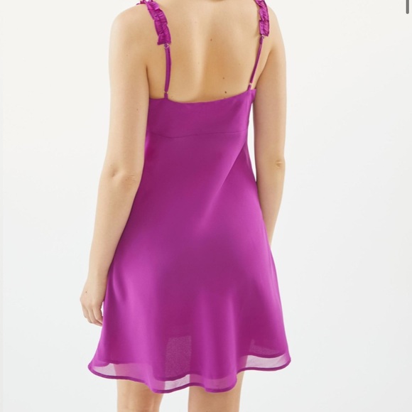 UO Johnson ruffle mini slip dress - Picture 4 of 8